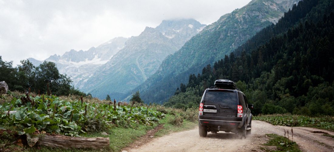 7-seater car rental services from Fox for family and group travel.